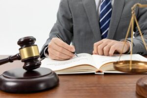 Choosing a Personal Injury Lawyer