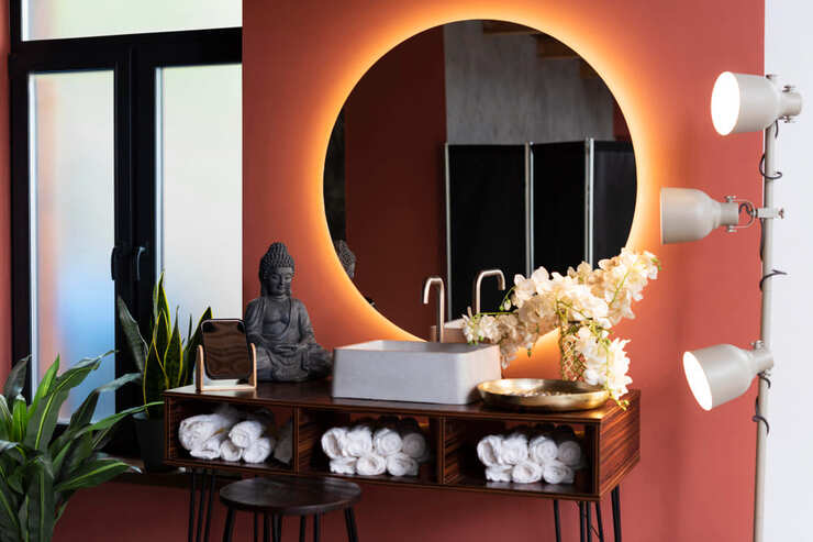 Tips To Transform Your Bathroom into a Luxurious Oasis